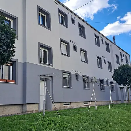 Kucko Διαμέρισμα *